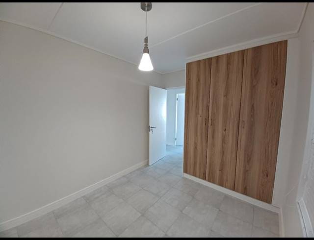 1 BEDROOM PROPERTY TO RENT IN GREENBAY ECO ESTATE